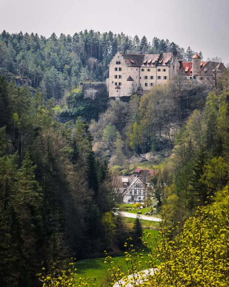 Burg Rabenstein im Ahorntal