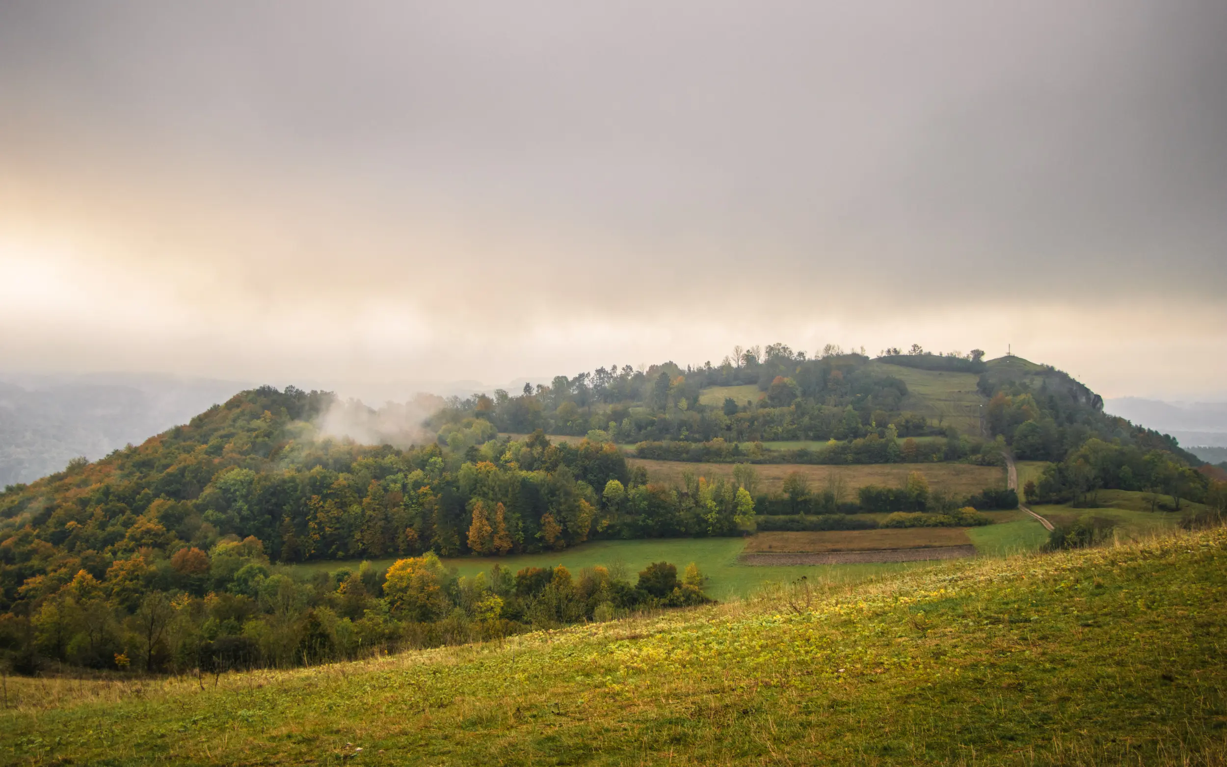 Blick über das Plateau des Walberla